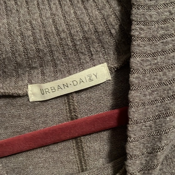 Urban daizy brown sweater size L oversized - Picture 8 of 9